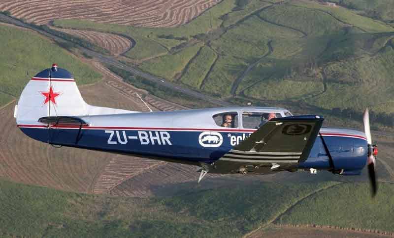 Як-18 спортивно тренировочный самолет СССР